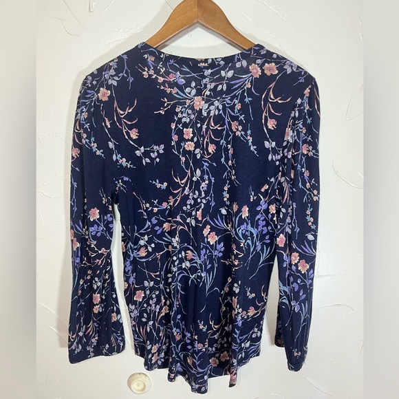 Lucky Brand Floral Printed Henley Top Size Medium - Picture 5 of 10